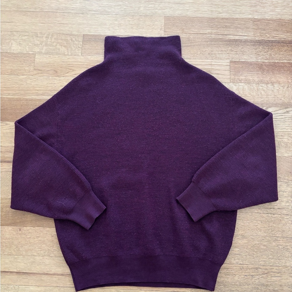 Gorgeous Wilfred Sweater